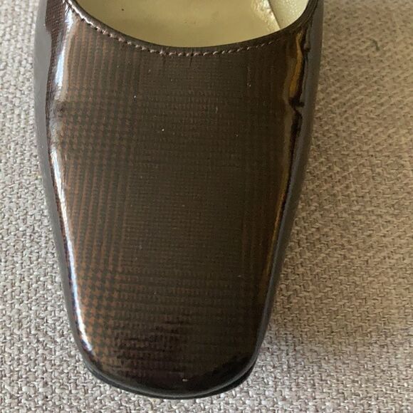 Charles Jourdan Paris Brown Patent Leather Pumps with 3 in Block Heels Size 4.5M - Picture 2 of 8